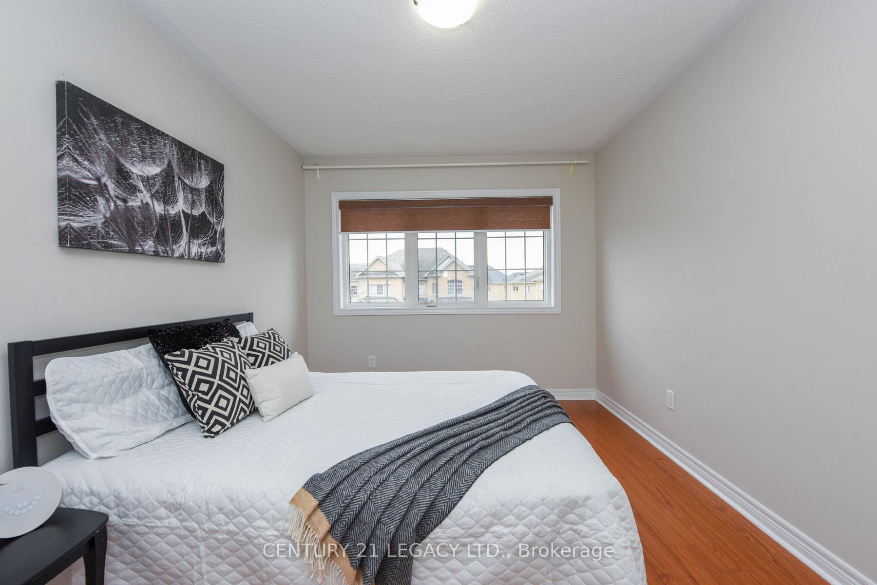 Photo 29 of 13 Seedland Crescent, Brampton, Sandringham-Wellington — HOMEH