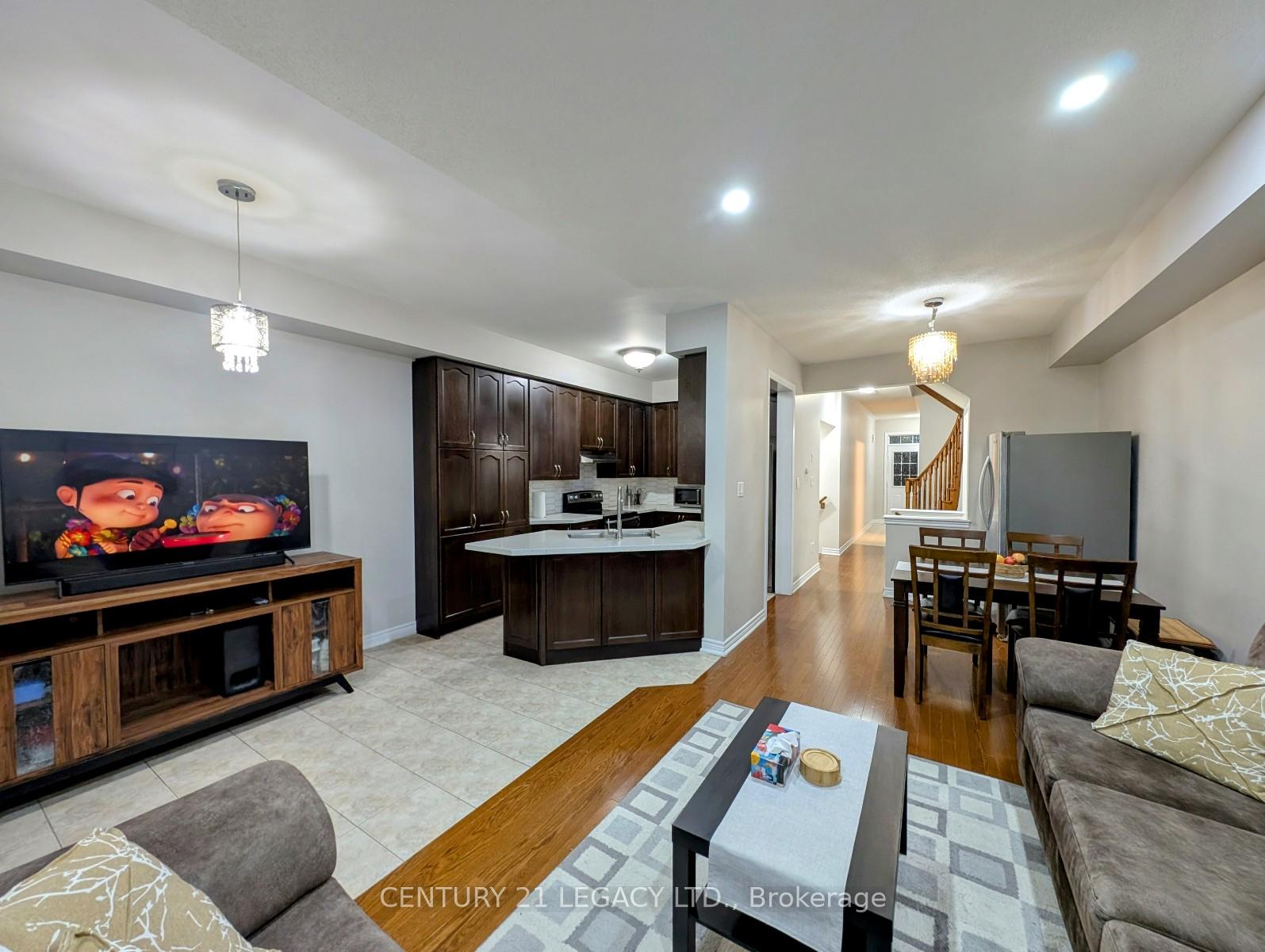 Photo 37 of 13 Seedland Crescent, Brampton, Sandringham-Wellington — HOMEH
