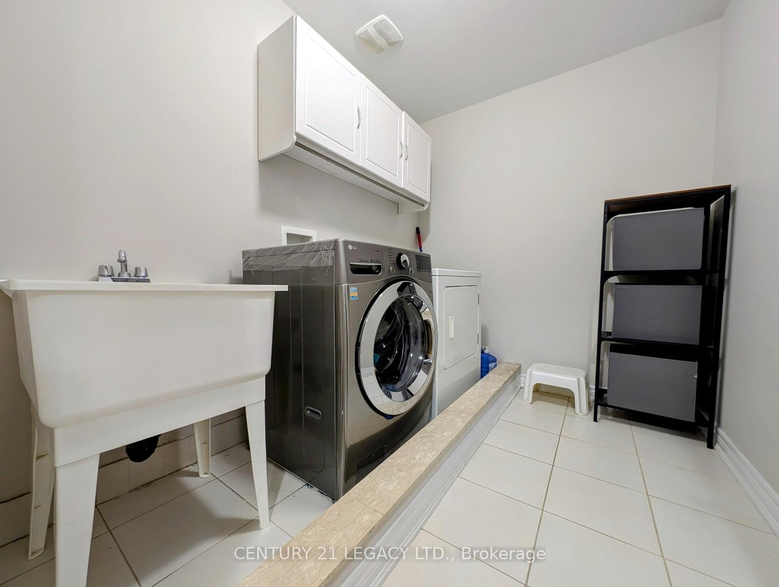 Photo 41 of 13 Seedland Crescent, Brampton, Sandringham-Wellington — HOMEH