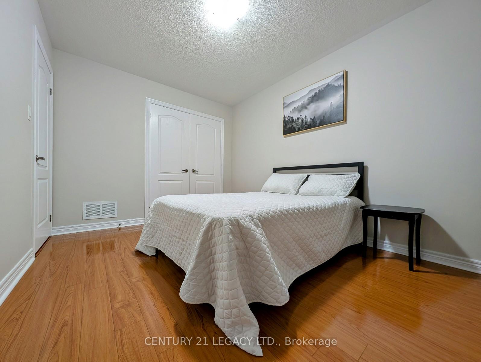 Photo 43 of 13 Seedland Crescent, Brampton, Sandringham-Wellington — HOMEH