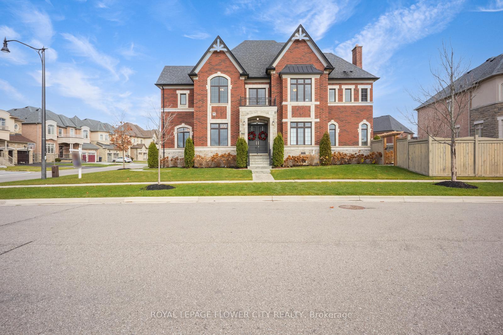 Photo 1 of 25 Belladonna Circle, Brampton, Toronto Gore Rural Estate — HOMEH