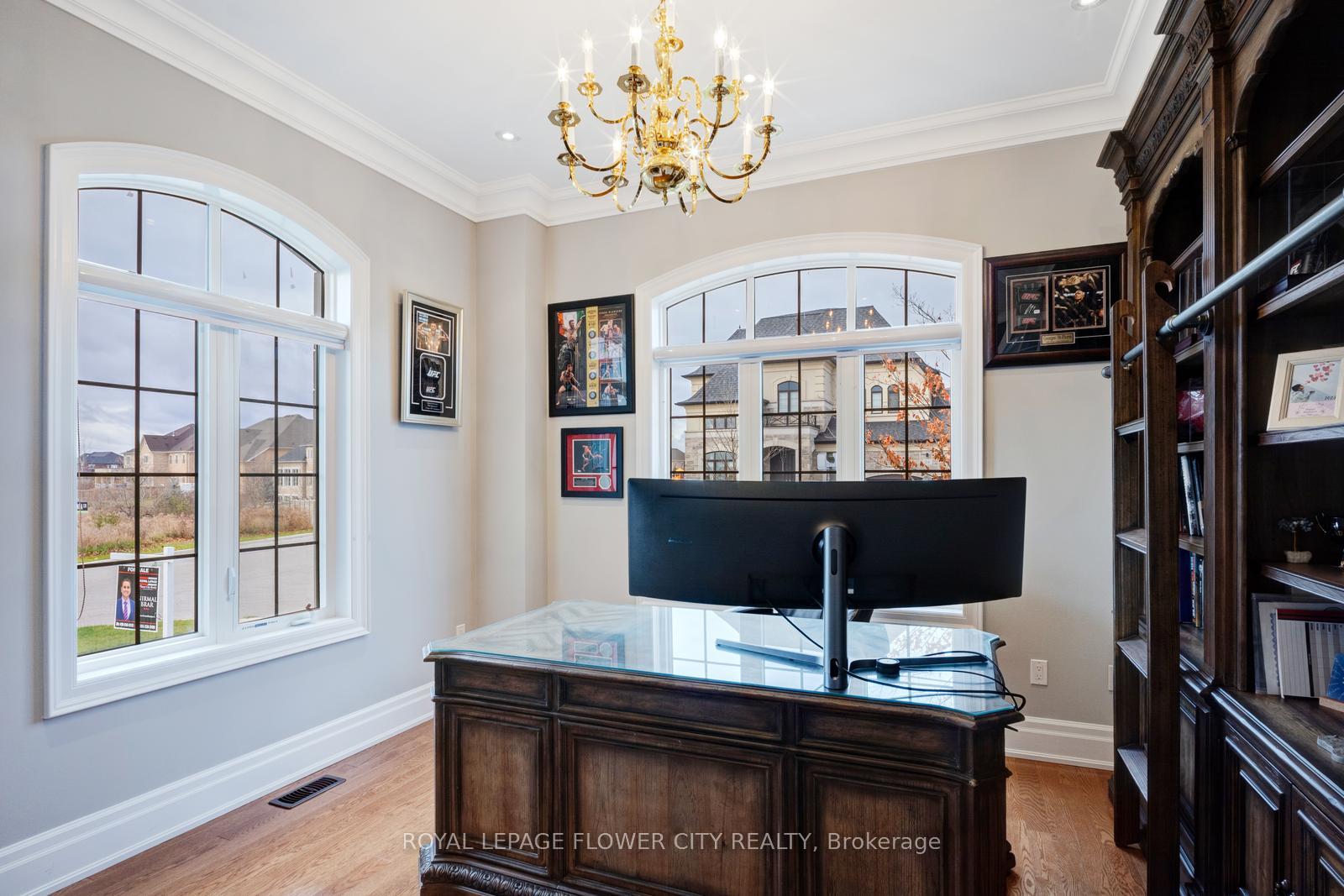 Photo 13 of 25 Belladonna Circle, Brampton, Toronto Gore Rural Estate — HOMEH
