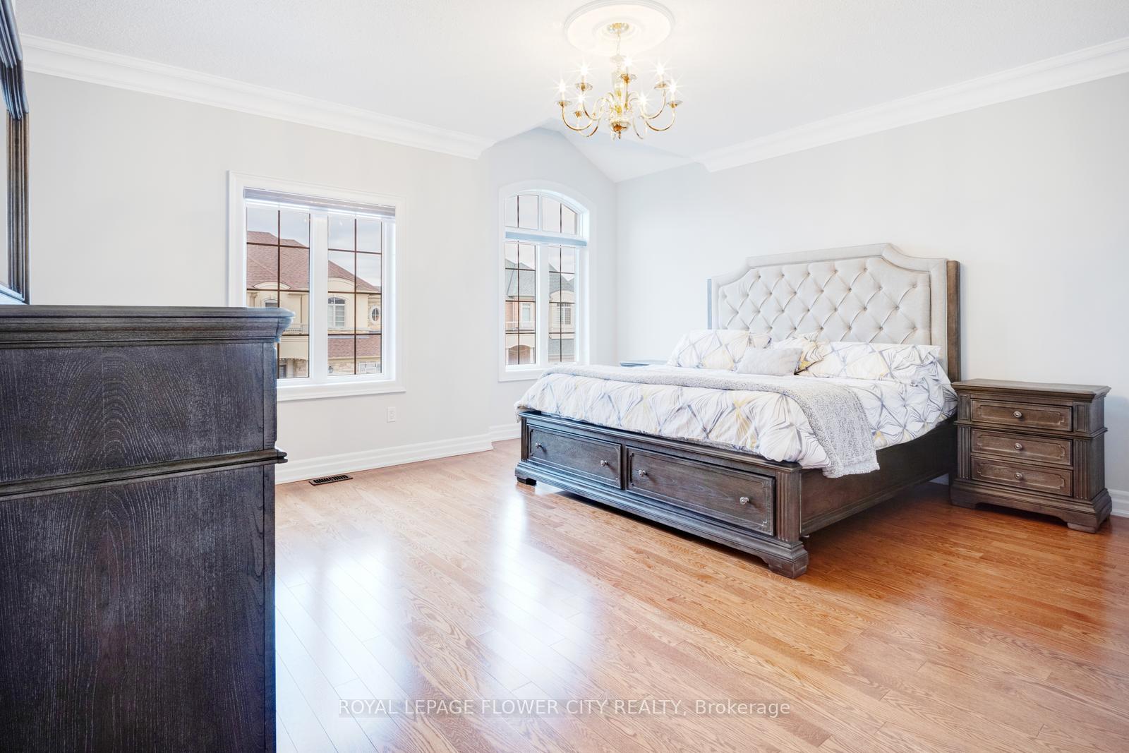Photo 18 of 25 Belladonna Circle, Brampton, Toronto Gore Rural Estate — HOMEH