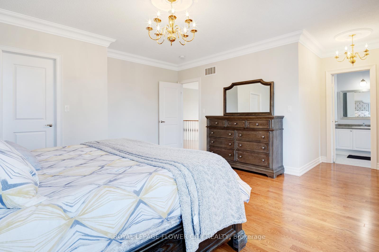 Photo 19 of 25 Belladonna Circle, Brampton, Toronto Gore Rural Estate — HOMEH