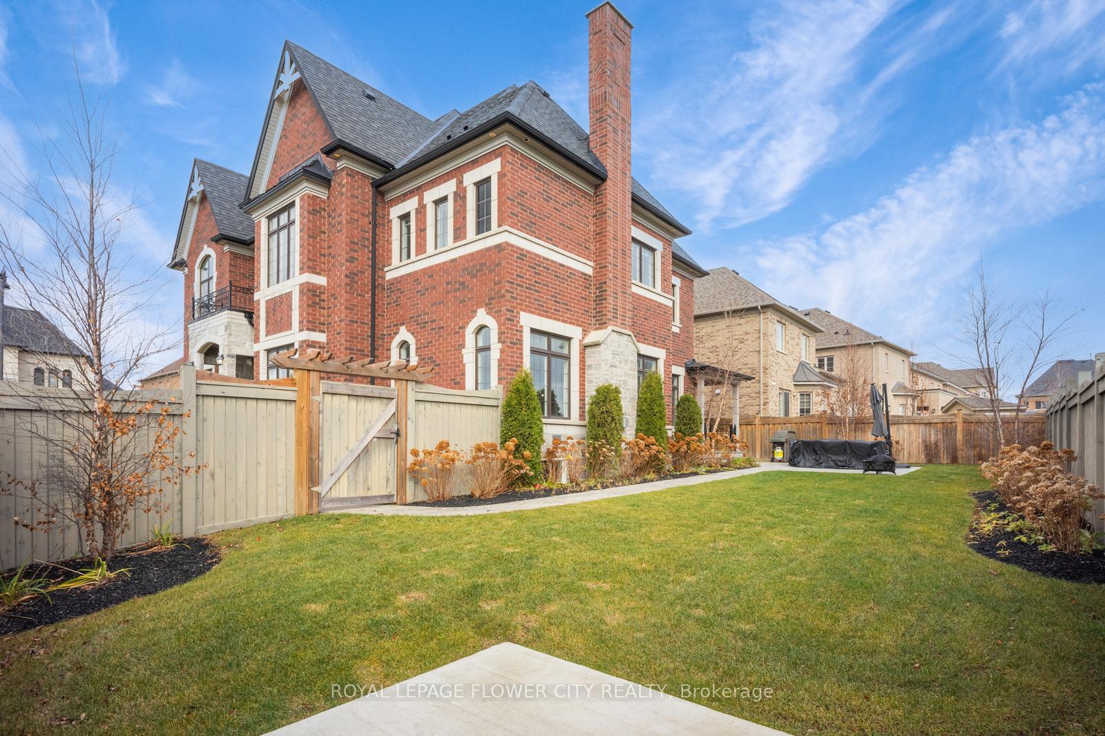 Photo 37 of 25 Belladonna Circle, Brampton, Toronto Gore Rural Estate — HOMEH