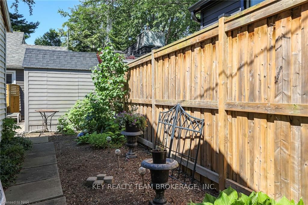 Photo 10 of 5-5 1/2 Abbey Avenue, St. Catharines, Port Dalhousie — HOMEH