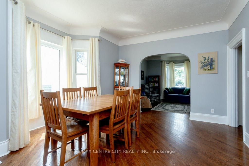Photo 10 of 23 Fairview Avenue, St. Thomas — HOMEH