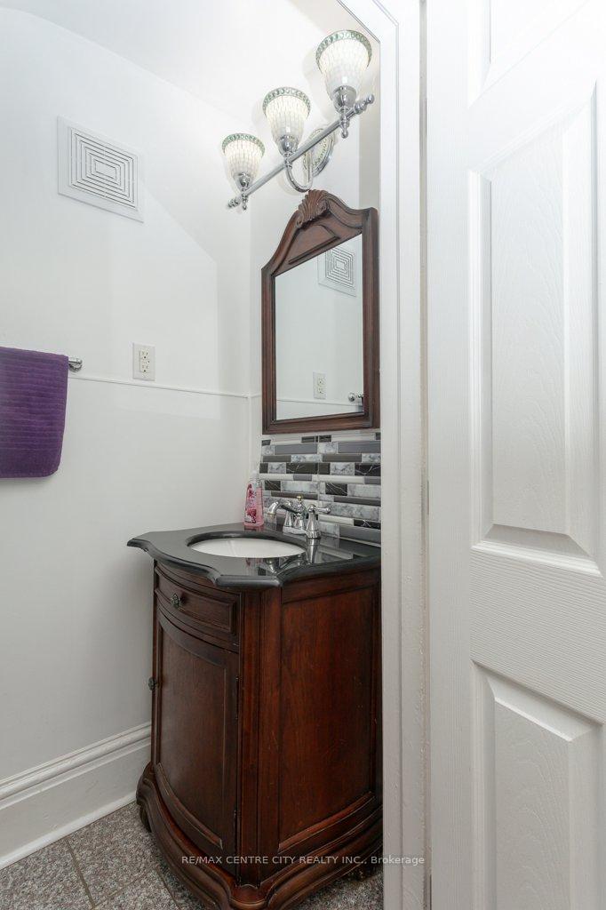 Photo 17 of 23 Fairview Avenue, St. Thomas — HOMEH
