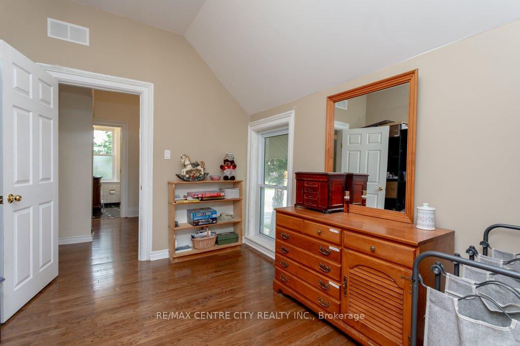Photo 23 of 23 Fairview Avenue, St. Thomas — HOMEH