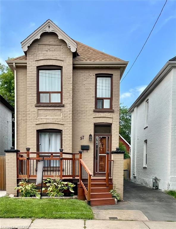 Front of 97 Francis Street