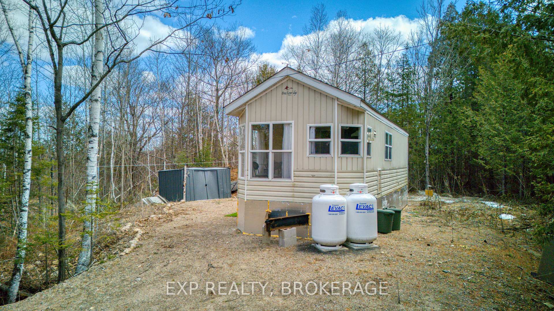 Photo 4 of 11579 Road 509 N, North Frontenac, Frontenac North — HOMEH