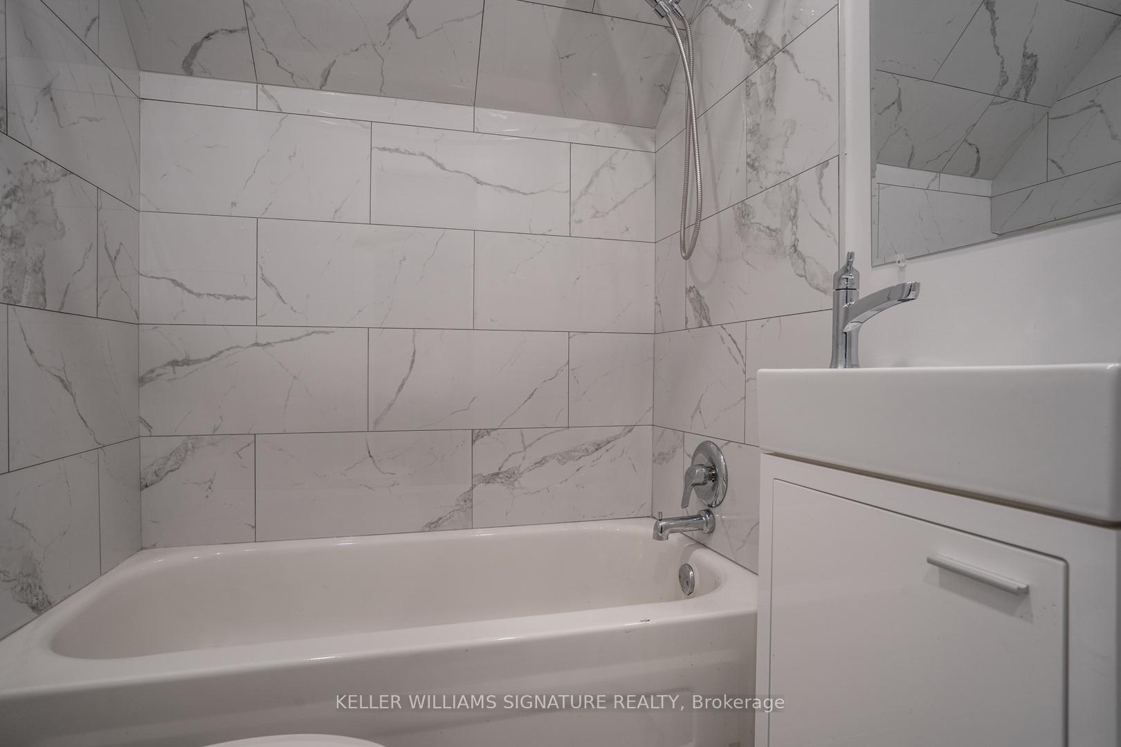 Photo 12 of 112 Leinster Avenue S, Hamilton, Stripley — HOMEH