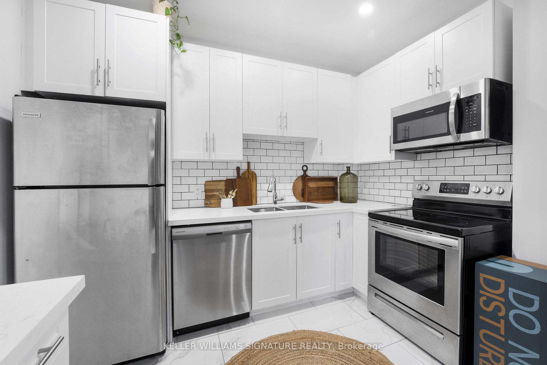 Photo 18 of 112 Leinster Avenue S, Hamilton, Stripley — HOMEH