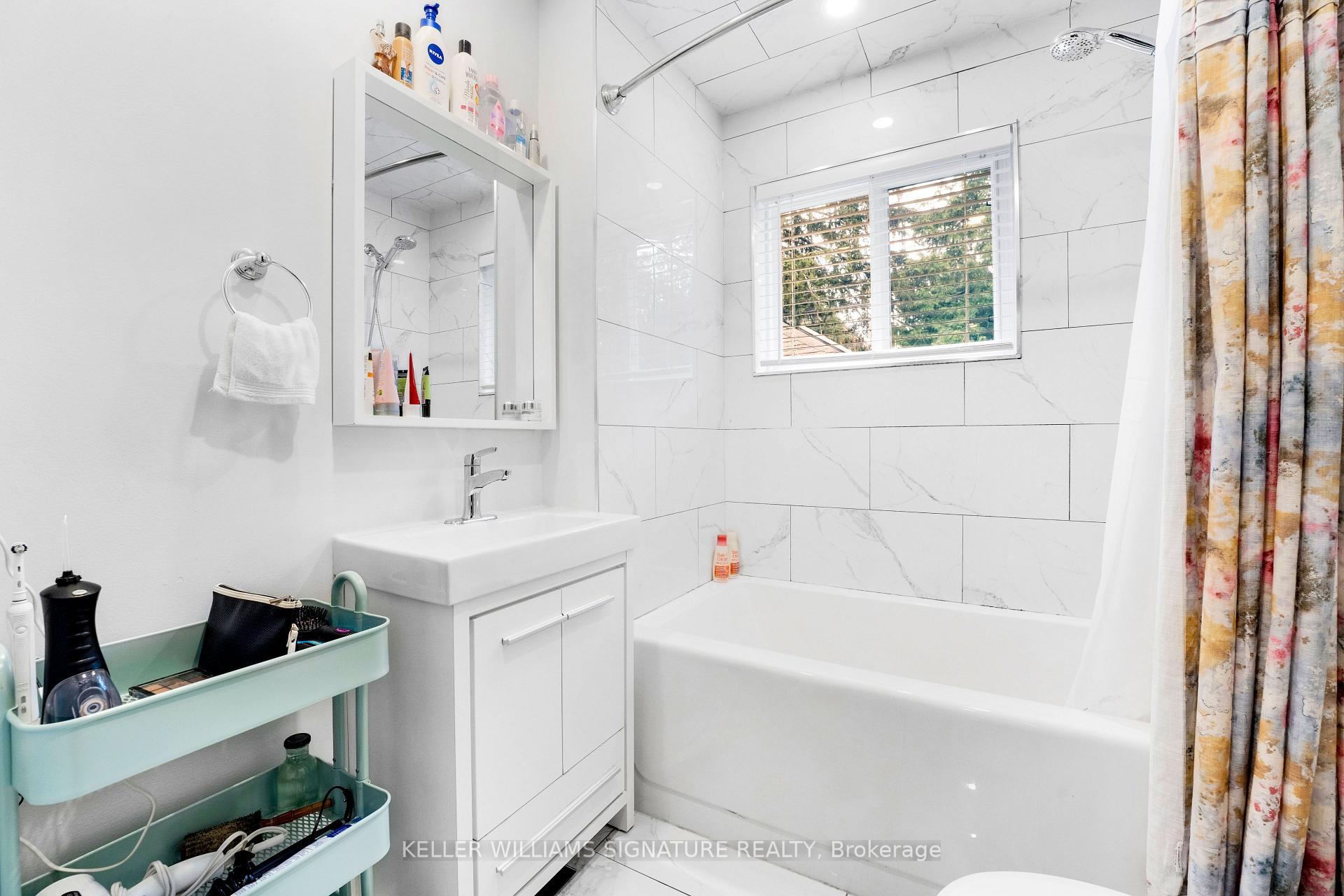 Photo 21 of 112 Leinster Avenue S, Hamilton, Stripley — HOMEH