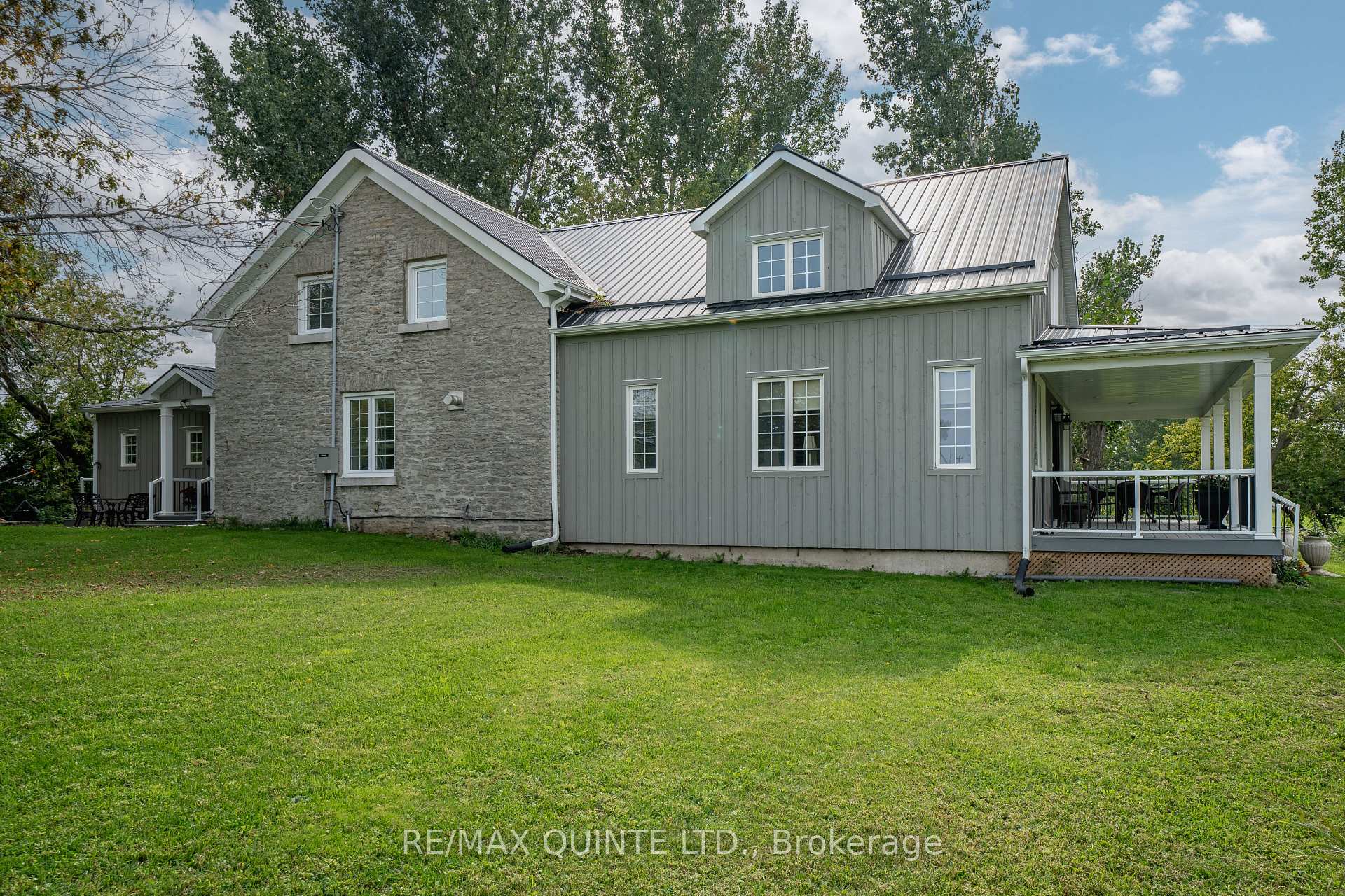 Photo 11 of 369 Road 7051, Frontenac Islands, The Islands — HOMEH