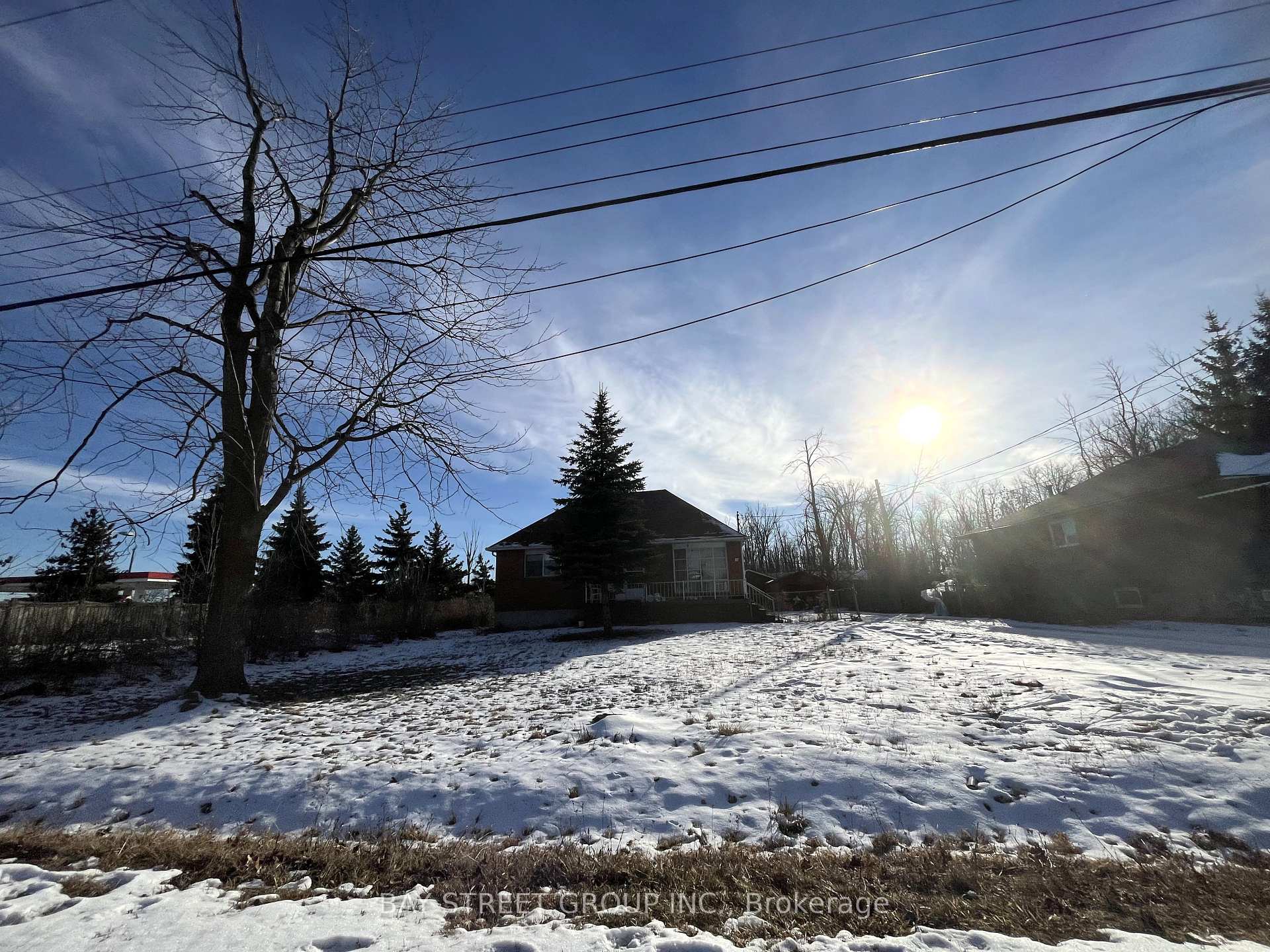 Photo 2 of 11 Penny Lane, Hamilton, Stoney Creek Mountain — HOMEH