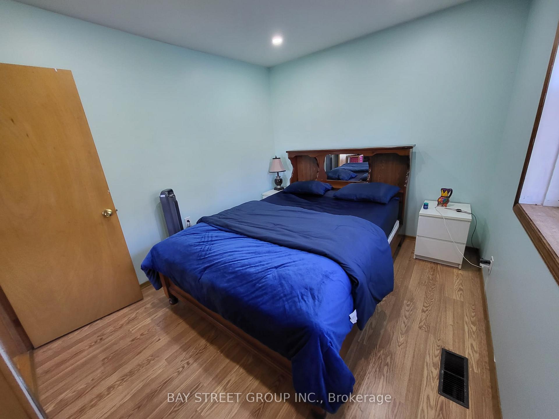Photo 10 of 11 Penny Lane, Hamilton, Stoney Creek Mountain — HOMEH