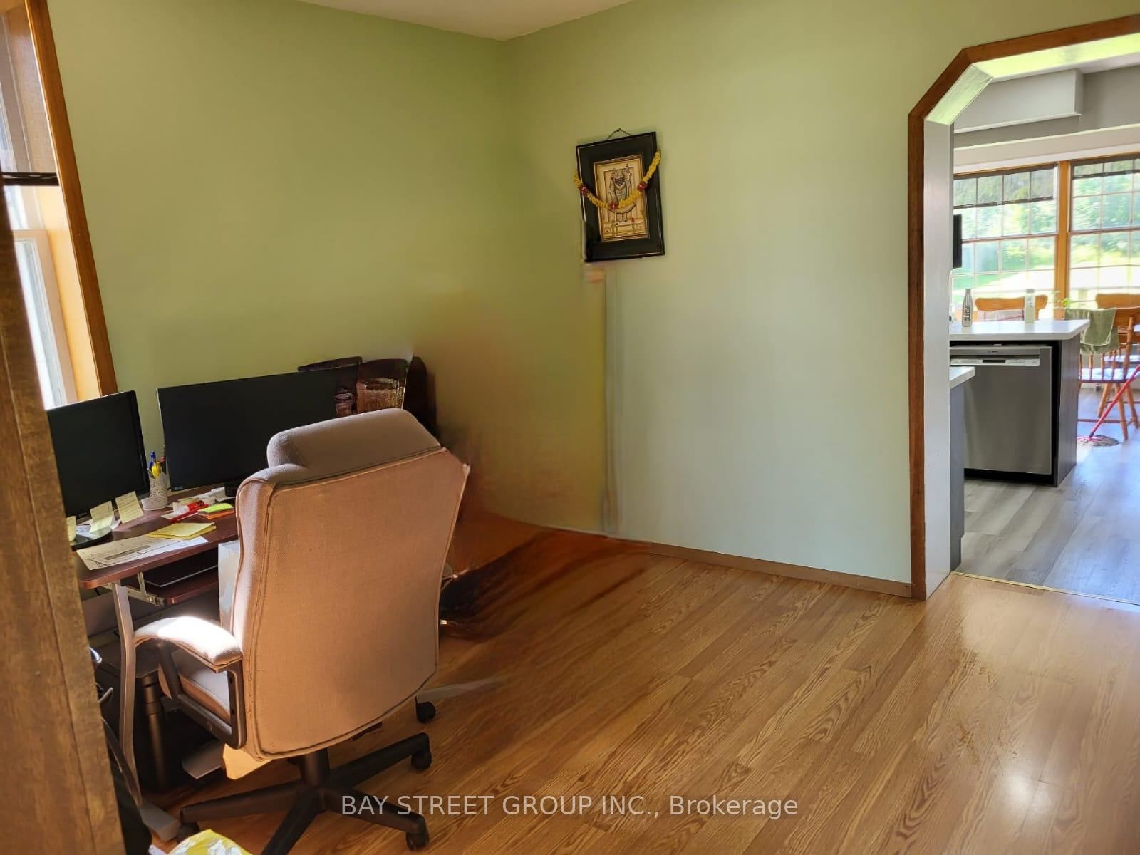 Photo 11 of 11 Penny Lane, Hamilton, Stoney Creek Mountain — HOMEH