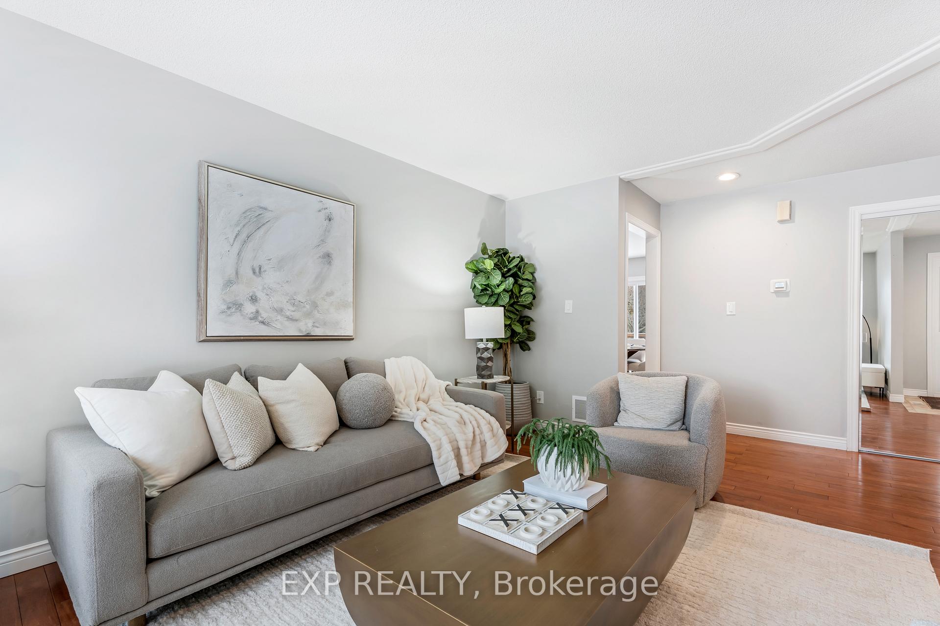 Photo 7 of 417 Golf Links Road, Hamilton, Ancaster — HOMEH