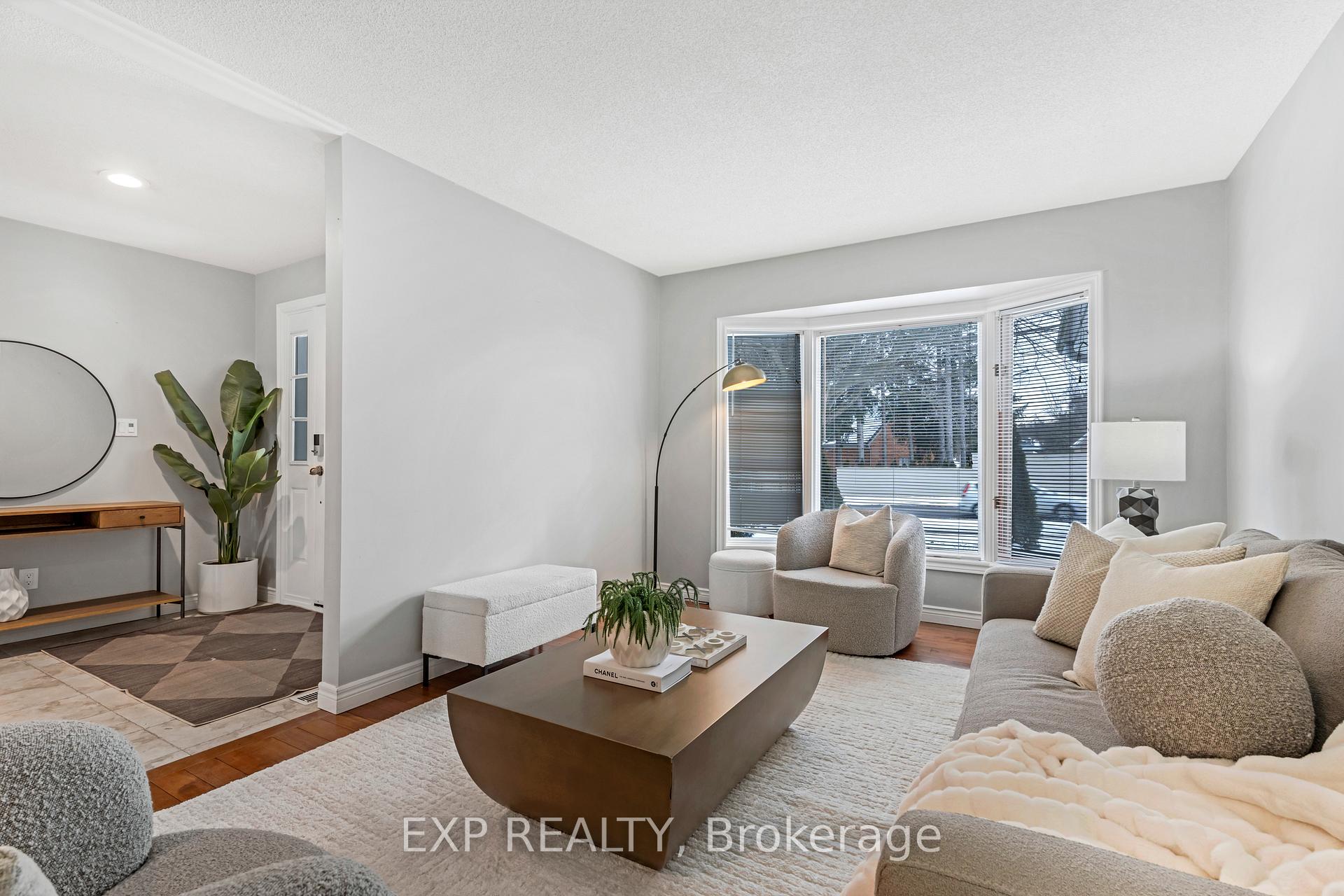 Photo 8 of 417 Golf Links Road, Hamilton, Ancaster — HOMEH