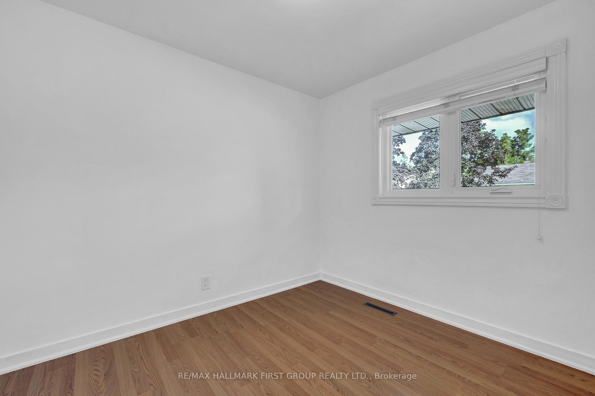 Photo 6 of 13 Elgin Street, Ajax, Central — HOMEH