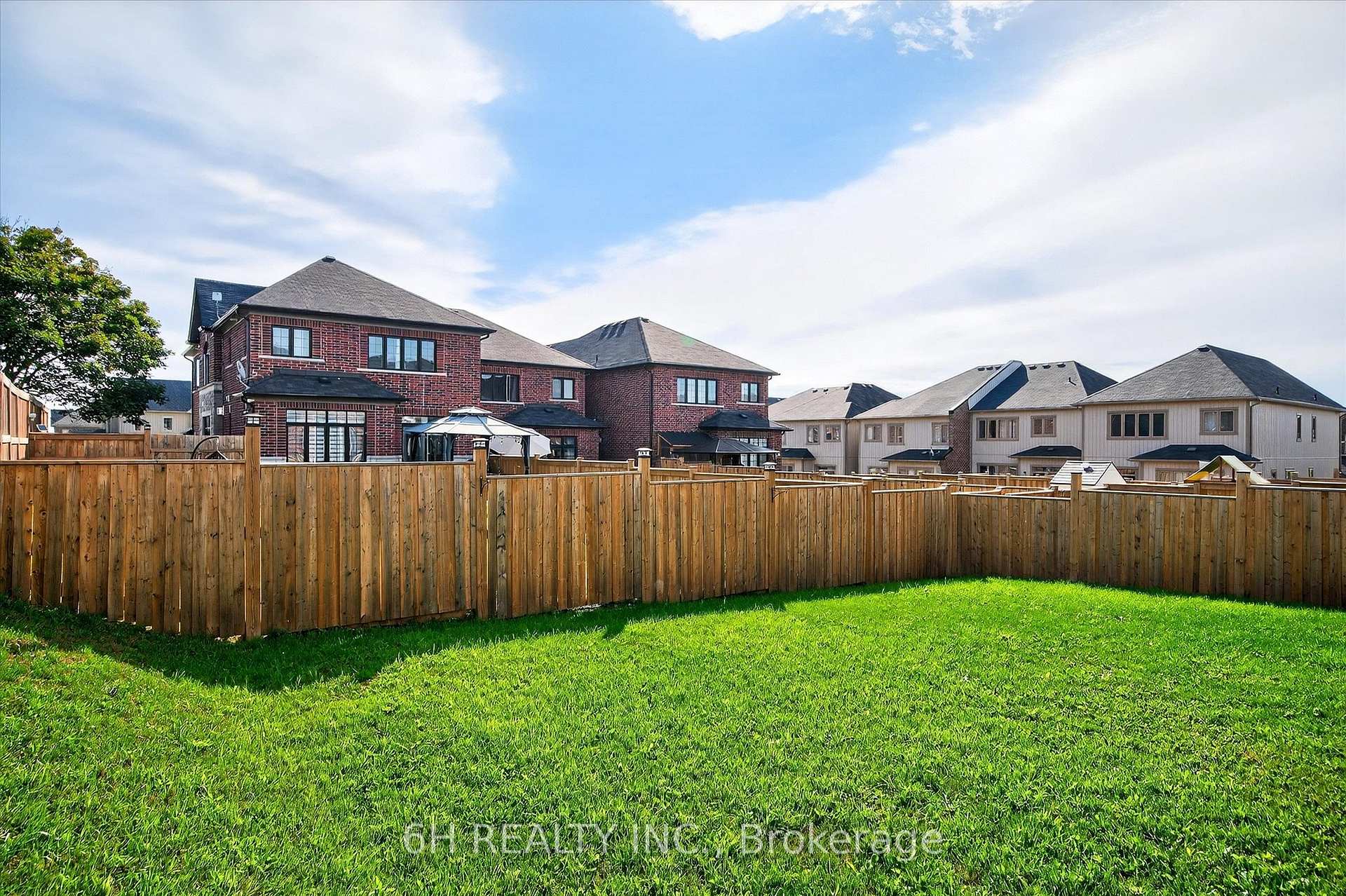 Photo 18 of 14 Fernridge Heights, Cavan Monaghan, Cavan Twp — HOMEH