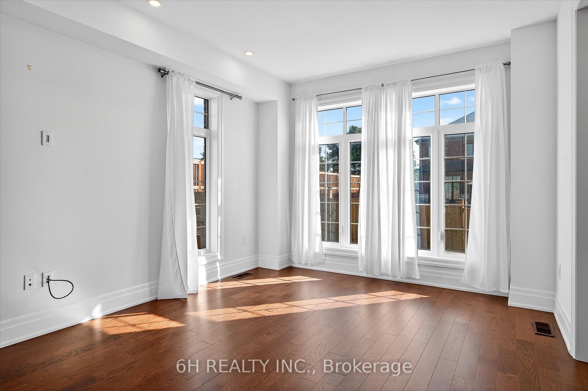 Photo 21 of 14 Fernridge Heights, Cavan Monaghan, Cavan Twp — HOMEH