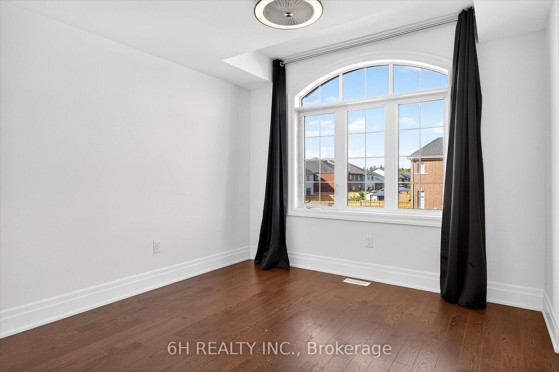 Photo 37 of 14 Fernridge Heights, Cavan Monaghan, Cavan Twp — HOMEH