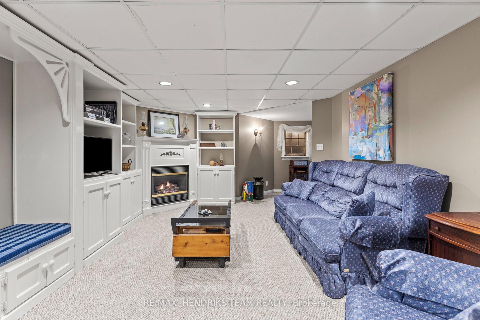 Photo 39 of 19 Dunbar Crescent, St. Catharines, Grapeview — HOMEH