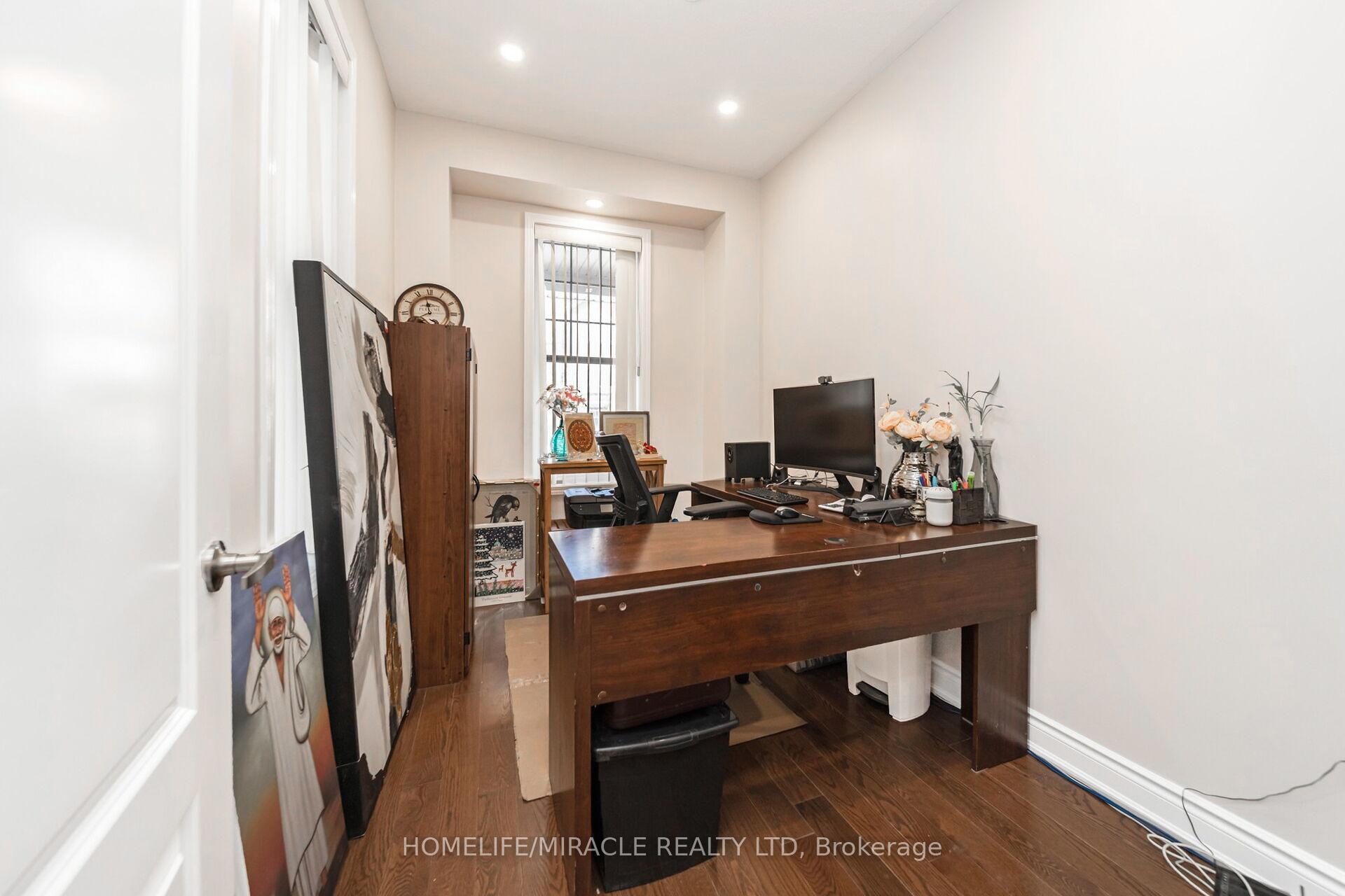 Photo 5 of 69 Agricola Road, Brampton, Northwest Brampton — HOMEH