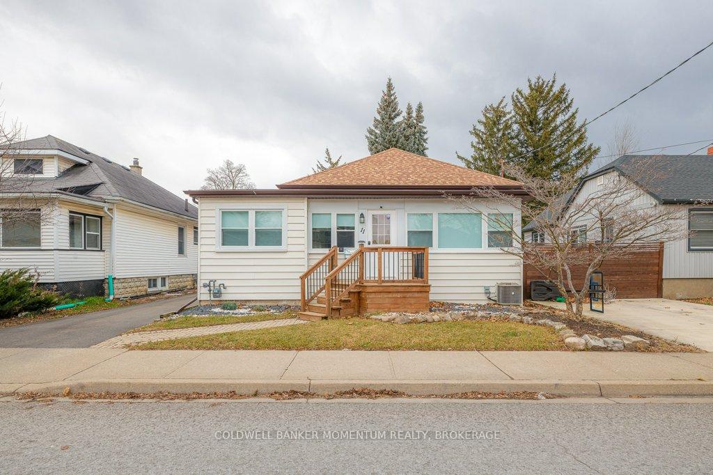 Photo 1 of 11 Grantham Avenue S, St. Catharines, E. Chester — HOMEH
