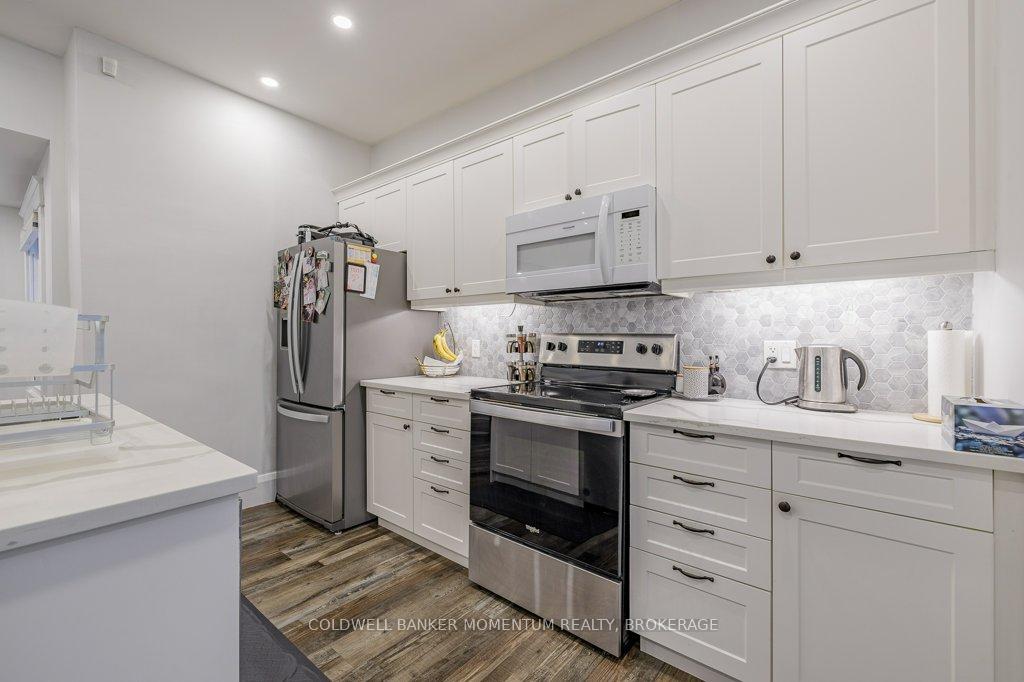 Photo 9 of 11 Grantham Avenue S, St. Catharines, E. Chester — HOMEH