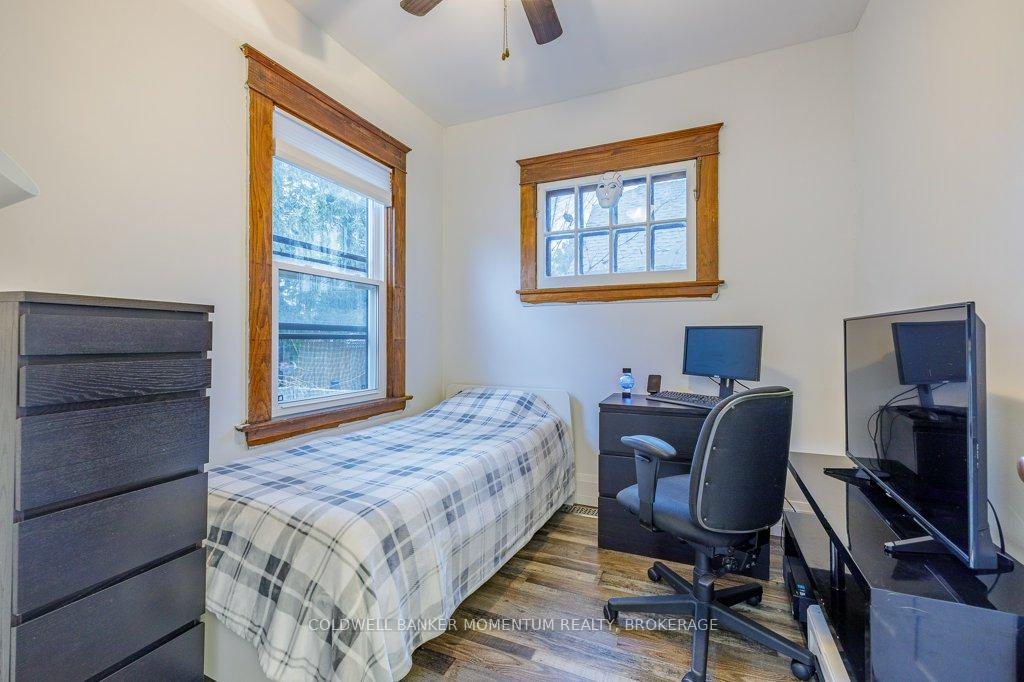Photo 18 of 11 Grantham Avenue S, St. Catharines, E. Chester — HOMEH