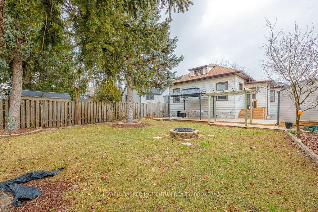 Photo 35 of 11 Grantham Avenue S, St. Catharines, E. Chester — HOMEH