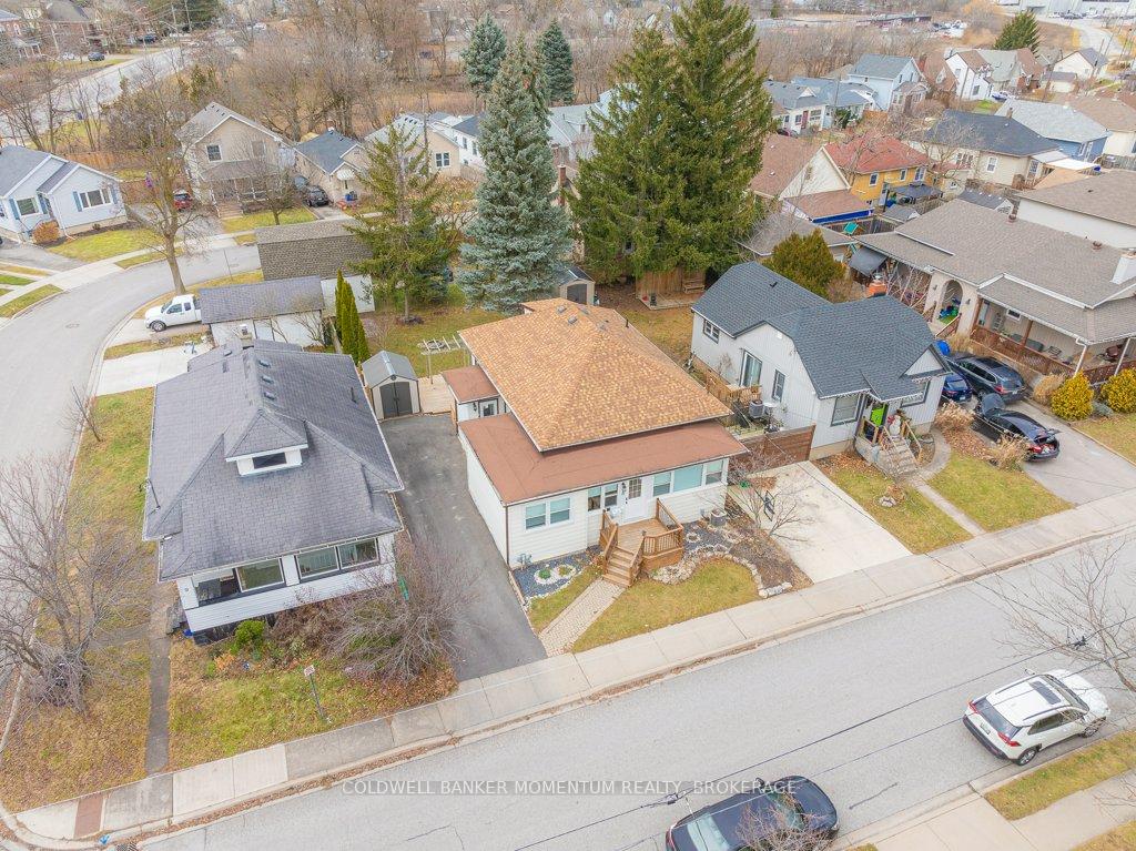 Photo 38 of 11 Grantham Avenue S, St. Catharines, E. Chester — HOMEH