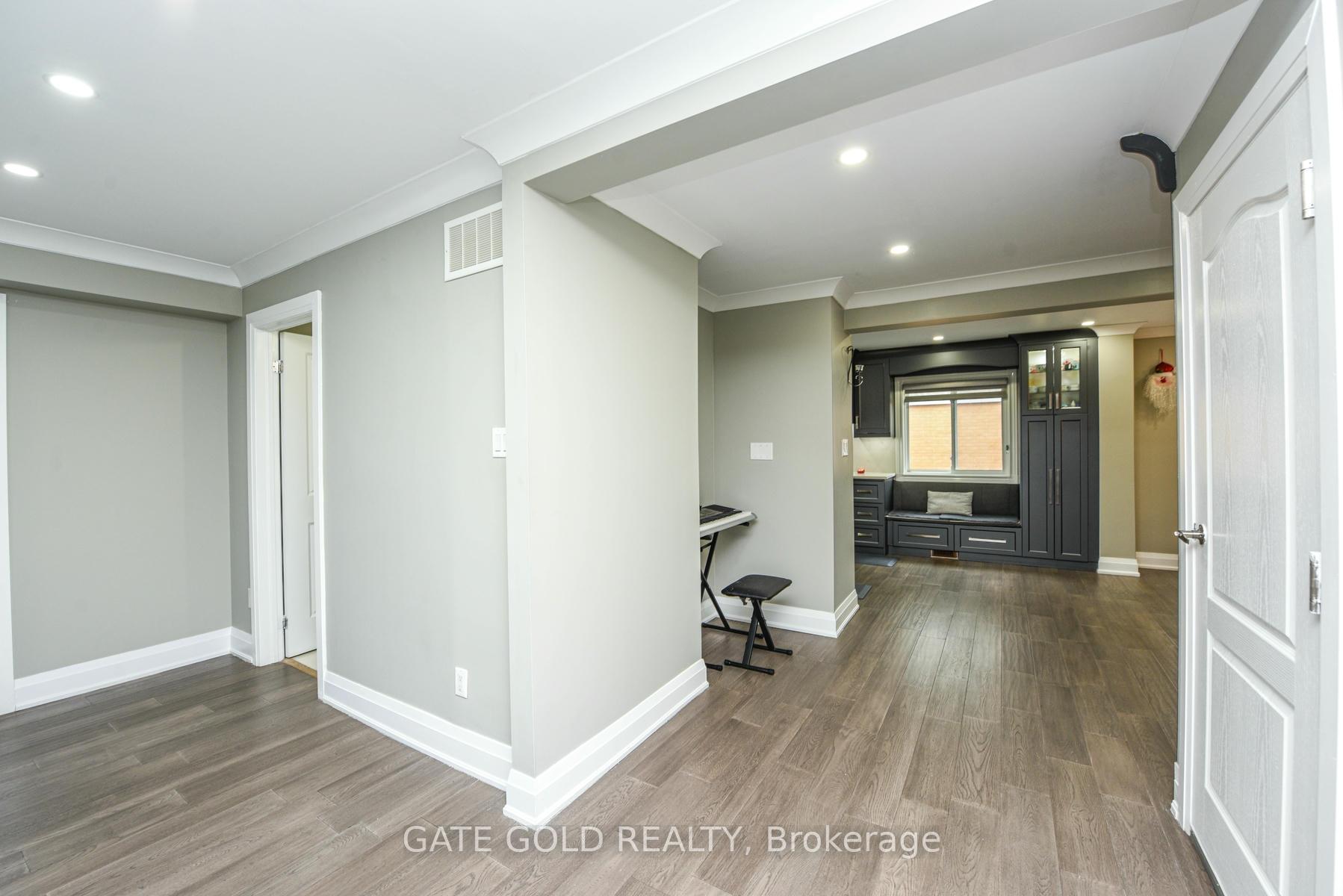 Photo 9 of 47 Milford Crescent S, Brampton, Central Park — HOMEH