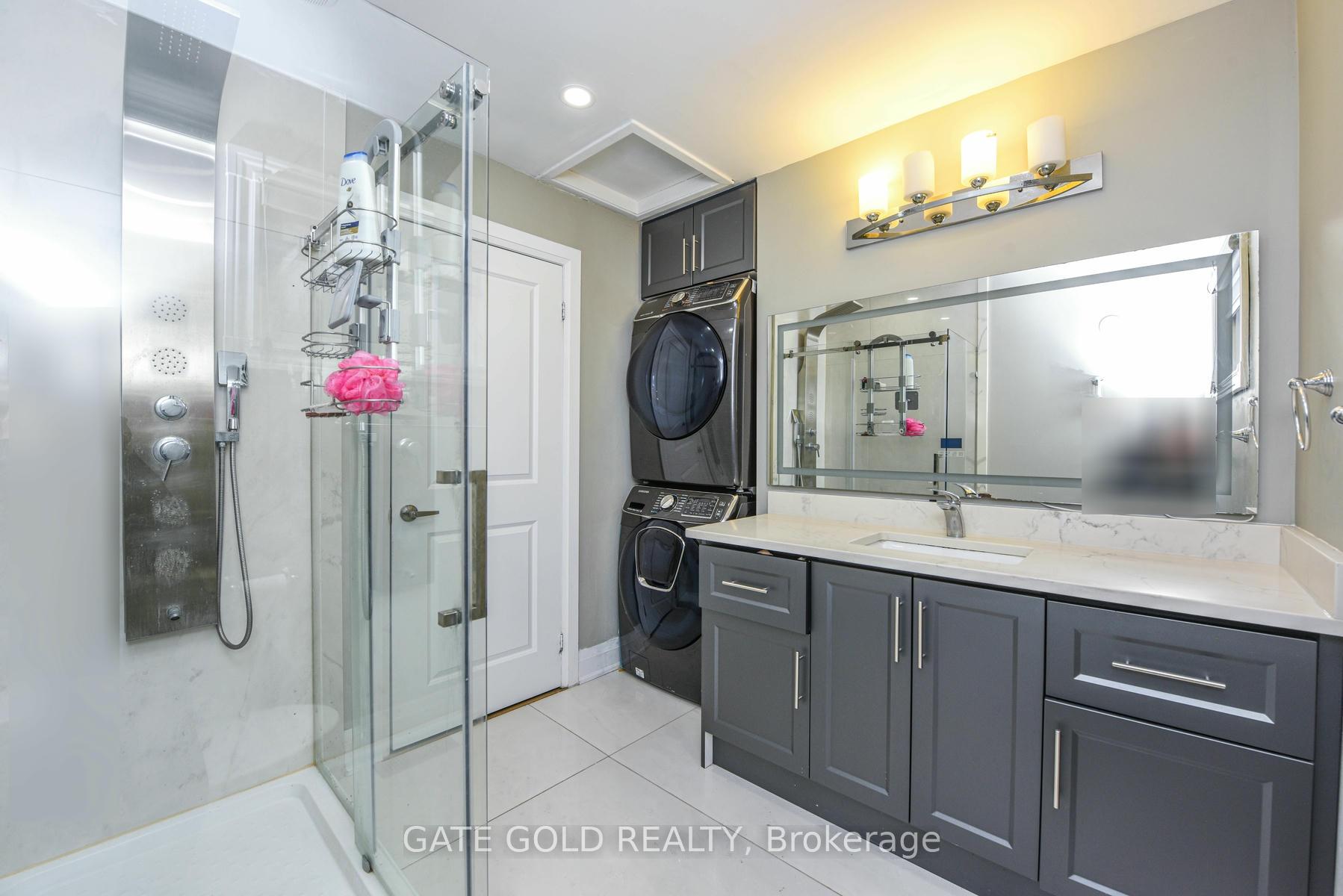 Photo 13 of 47 Milford Crescent S, Brampton, Central Park — HOMEH
