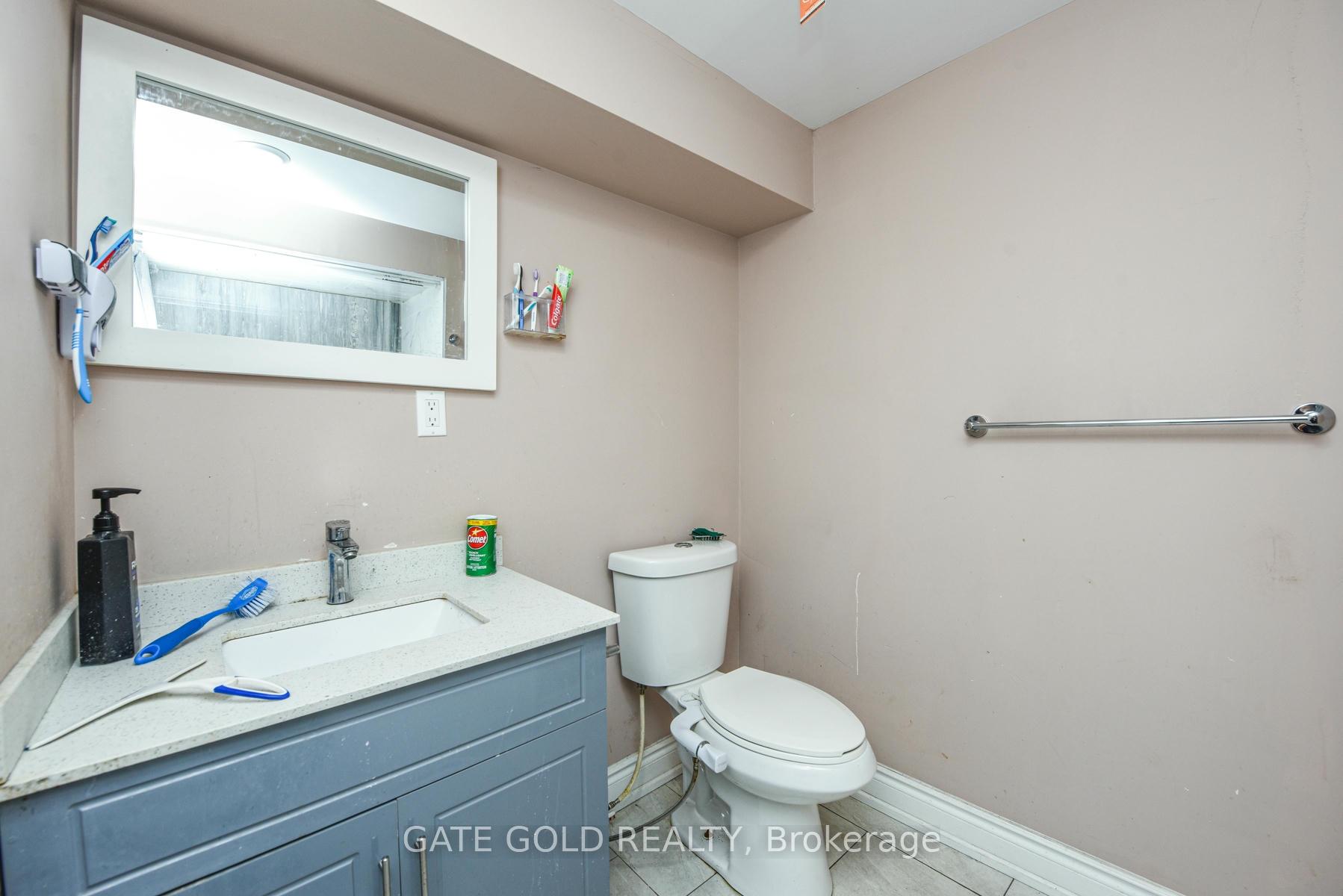 Photo 22 of 47 Milford Crescent S, Brampton, Central Park — HOMEH