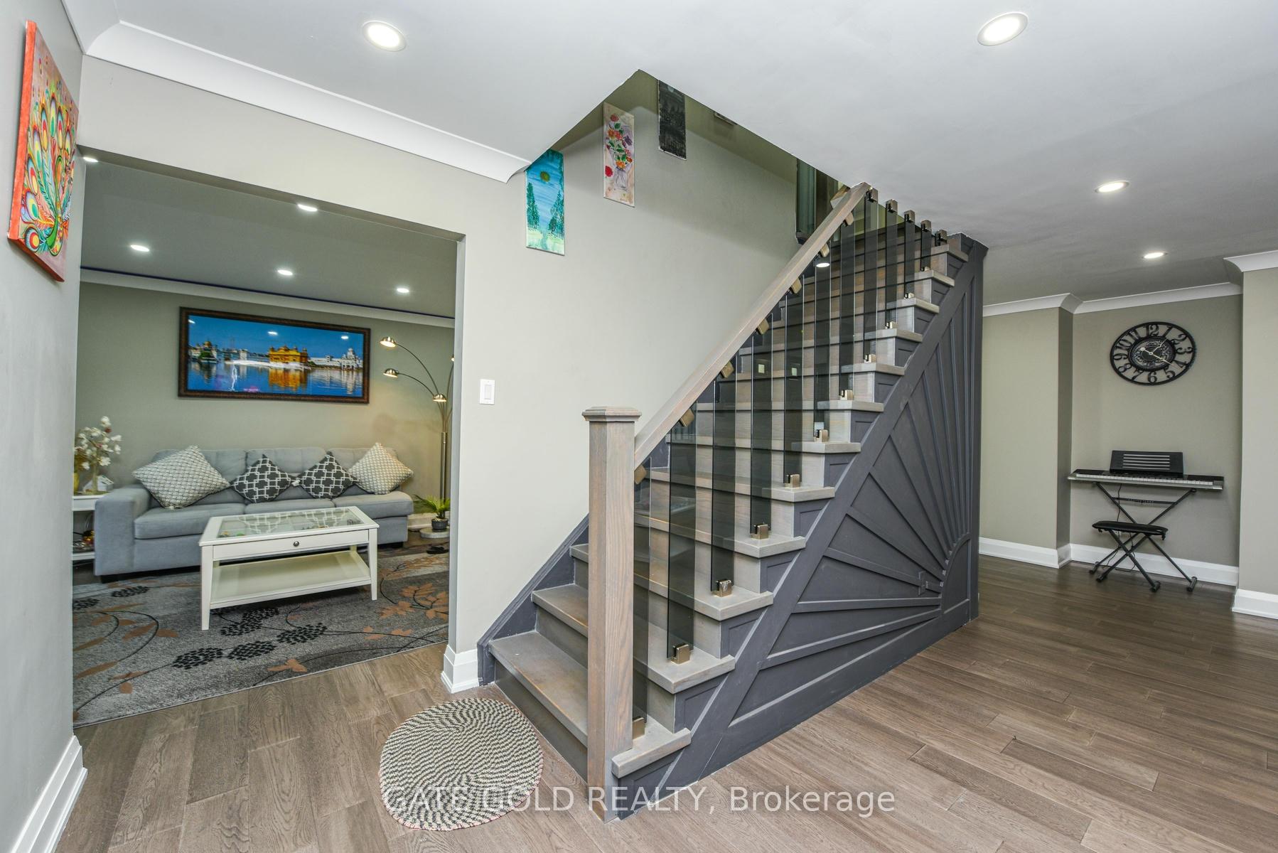 Photo 26 of 47 Milford Crescent S, Brampton, Central Park — HOMEH