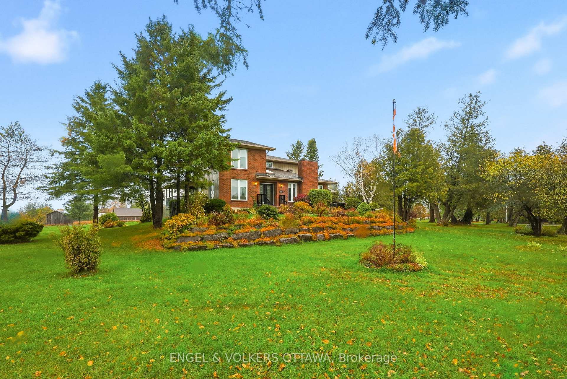 Photo 1 of 101 Carterfarm Crescent, Ottawa, Huntley Ward (South West) — HOMEH