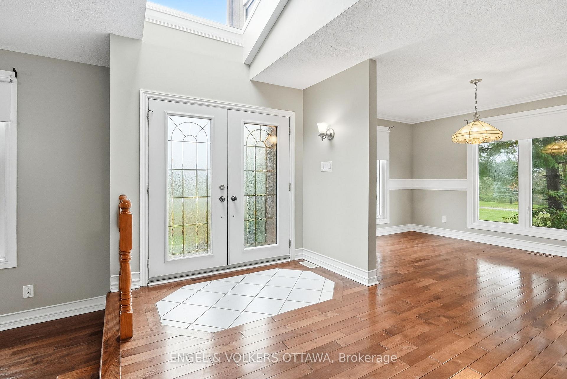 Photo 6 of 101 Carterfarm Crescent, Ottawa, Huntley Ward (South West) — HOMEH