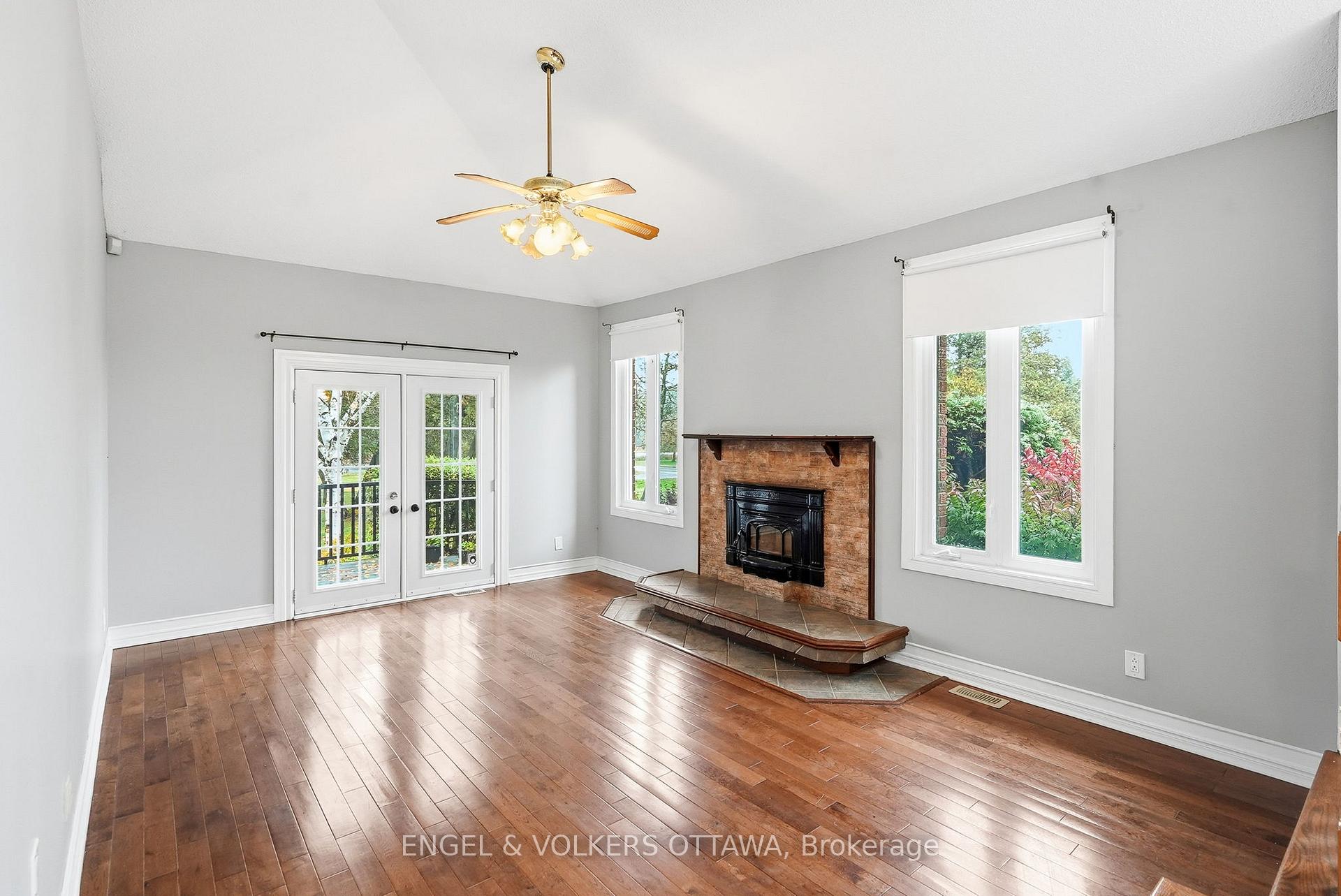 Photo 8 of 101 Carterfarm Crescent, Ottawa, Huntley Ward (South West) — HOMEH