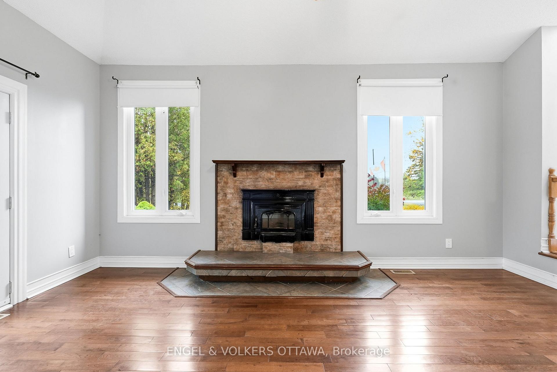 Photo 12 of 101 Carterfarm Crescent, Ottawa, Huntley Ward (South West) — HOMEH