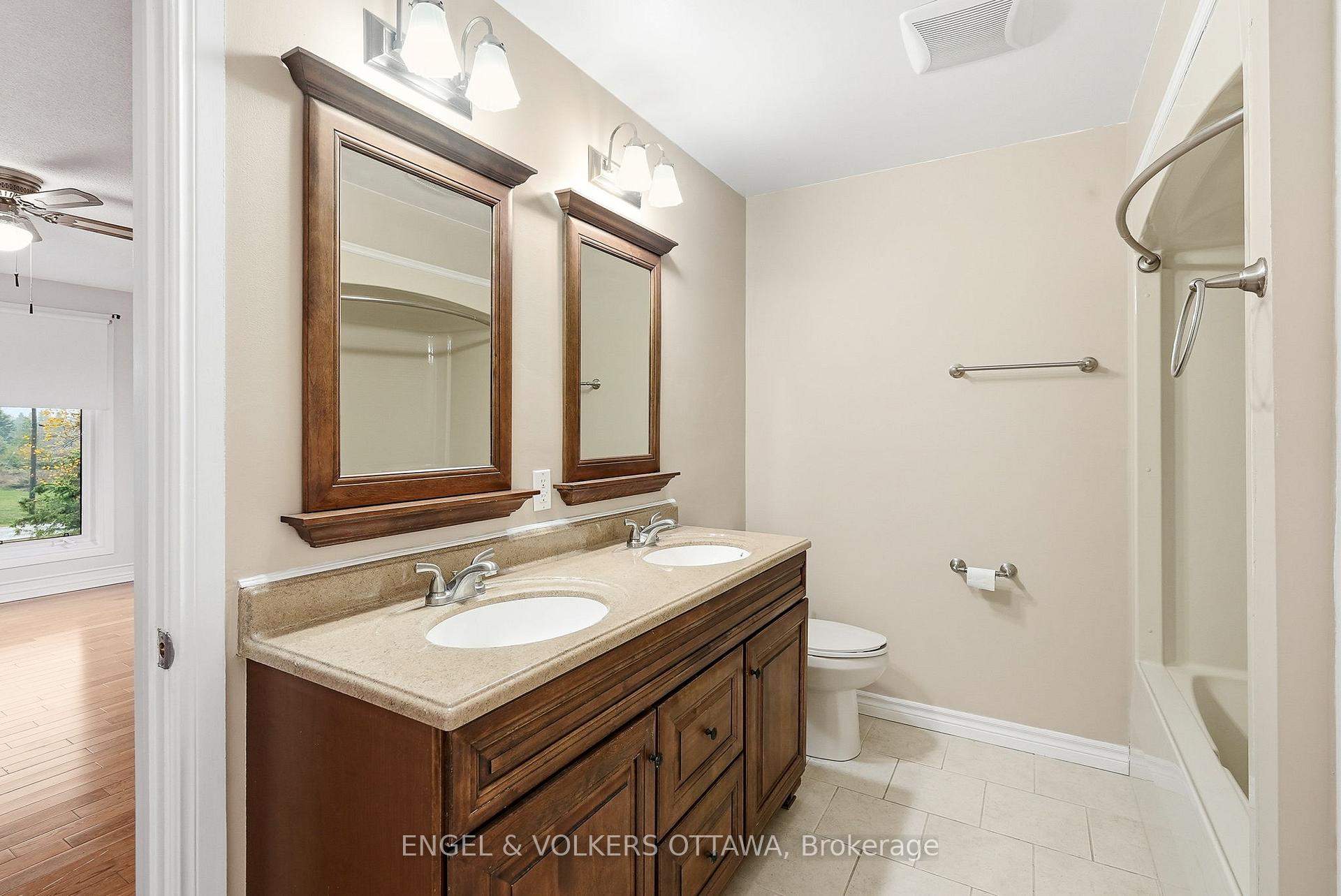 Photo 26 of 101 Carterfarm Crescent, Ottawa, Huntley Ward (South West) — HOMEH