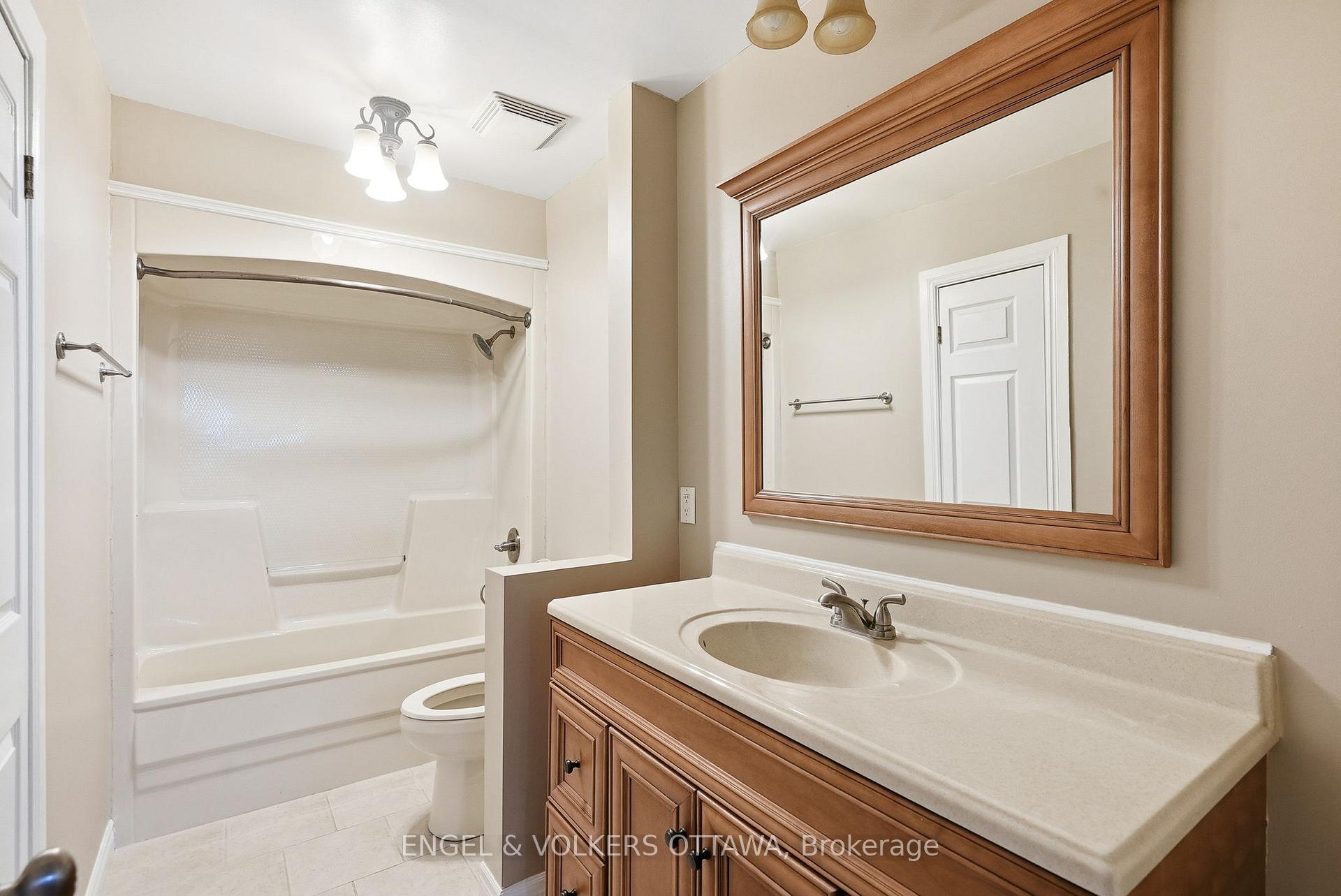 Photo 32 of 101 Carterfarm Crescent, Ottawa, Huntley Ward (South West) — HOMEH