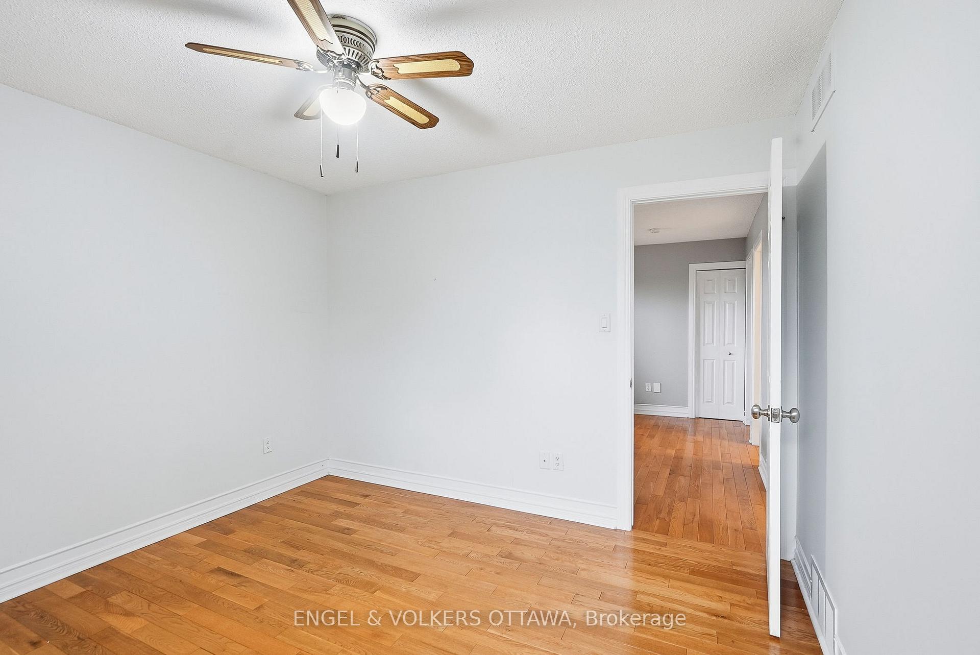 Photo 35 of 101 Carterfarm Crescent, Ottawa, Huntley Ward (South West) — HOMEH