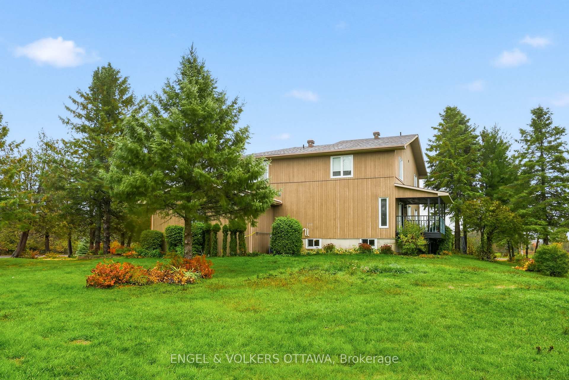 Photo 37 of 101 Carterfarm Crescent, Ottawa, Huntley Ward (South West) — HOMEH
