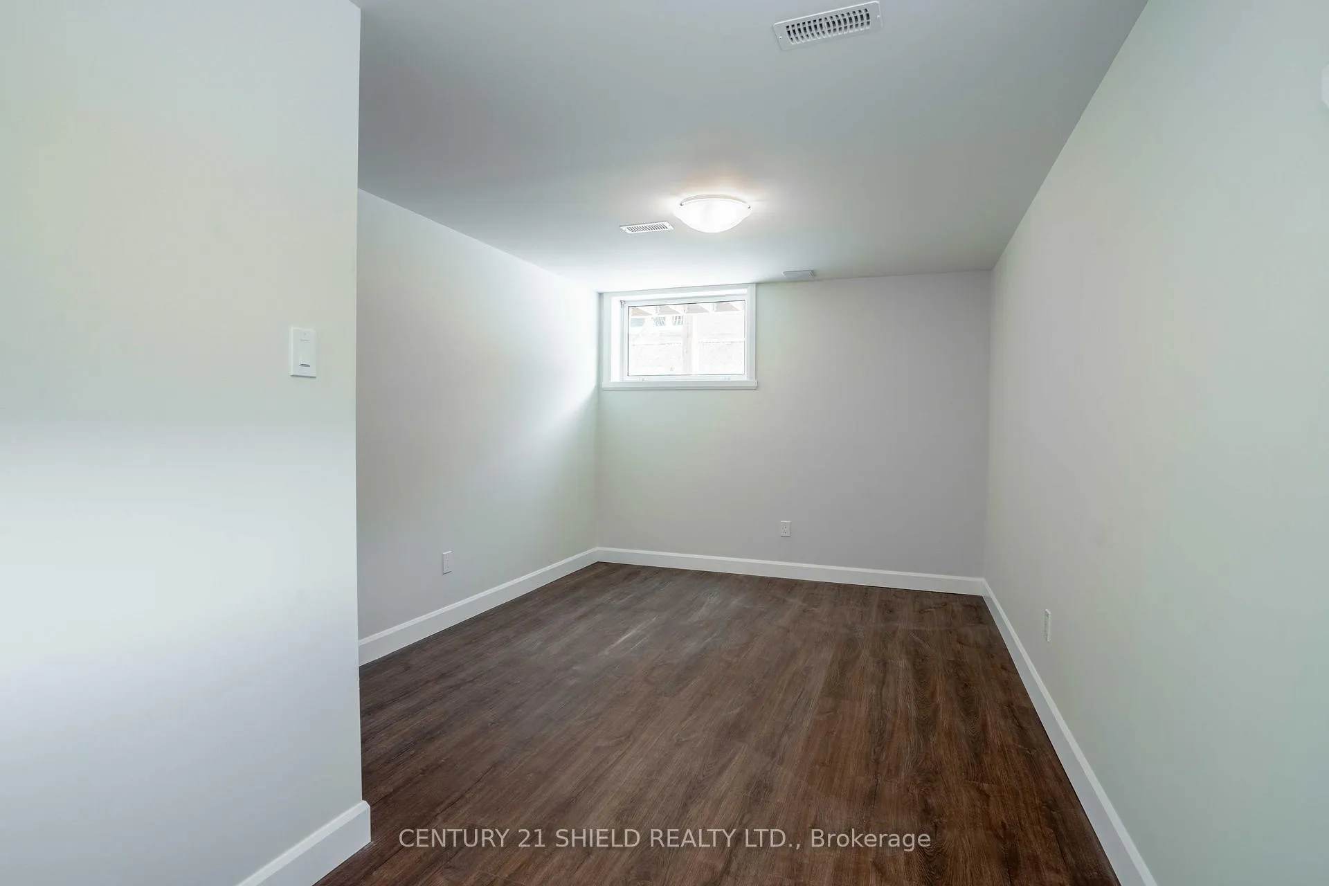 Photo 7 of 309 Kooiman Avenue, Cornwall — HOMEH