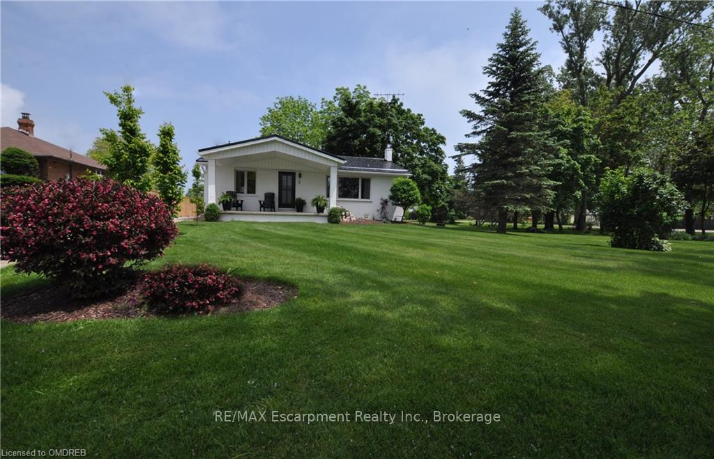 Front of 3 Howey Avenue