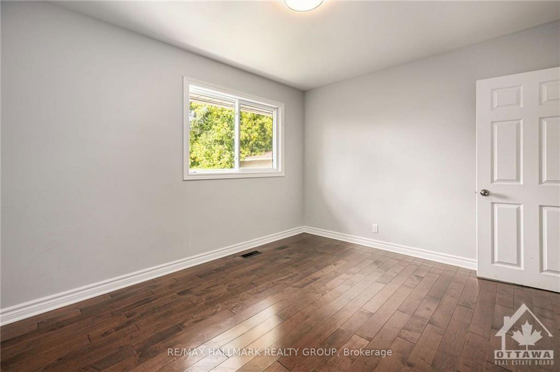 Photo 14 of 1680 Fisher Avenue, Ottawa, Borden Farm/Stewart Farm/Carleton Heights/Parkwood Hills — HOMEH